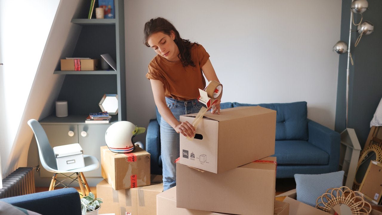 how-to-sell-your-home-while-still-living-in-it